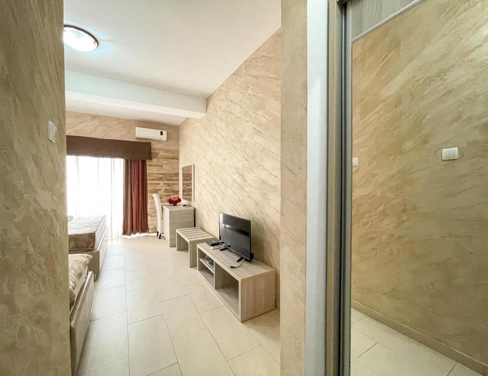 Imperial Hotel อุลซิน ภายนอก รูปภาพ