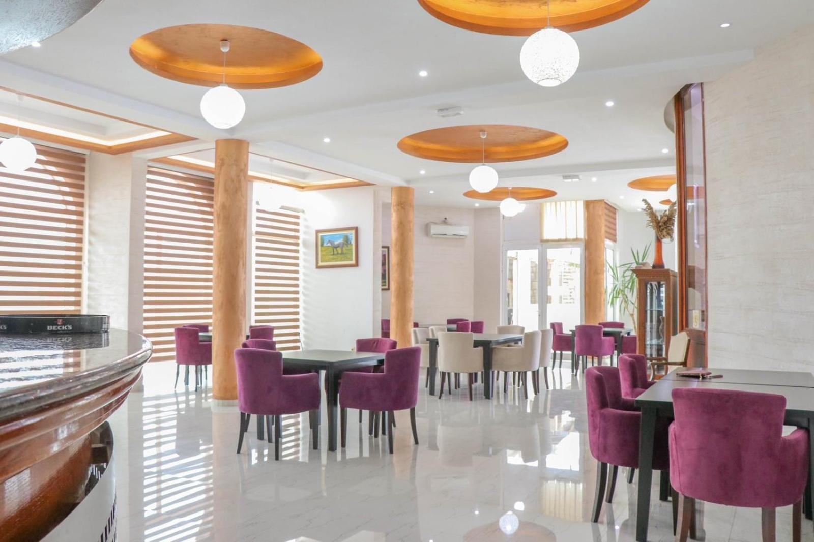 Imperial Hotel อุลซิน ภายนอก รูปภาพ