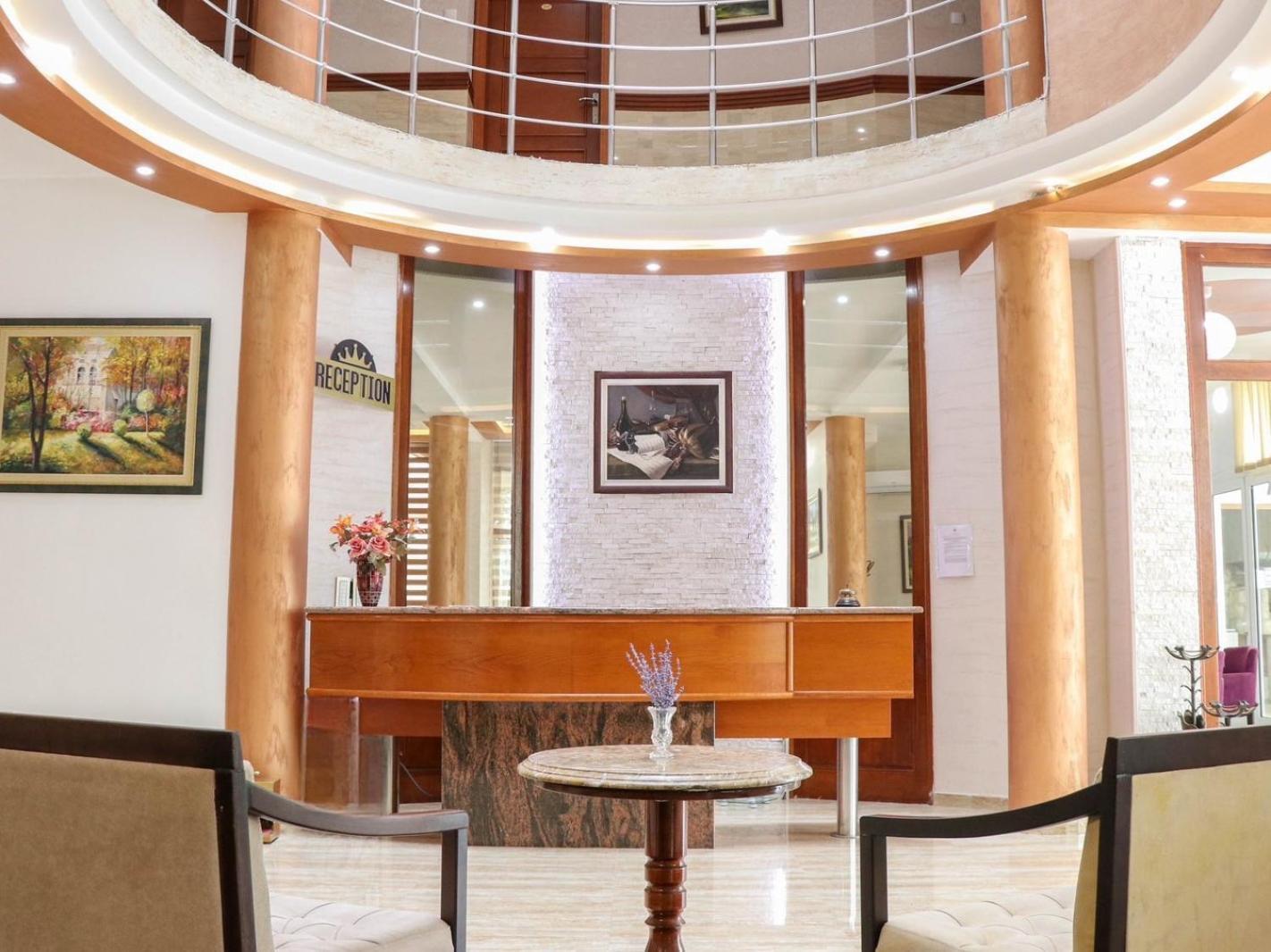 Imperial Hotel อุลซิน ภายนอก รูปภาพ
