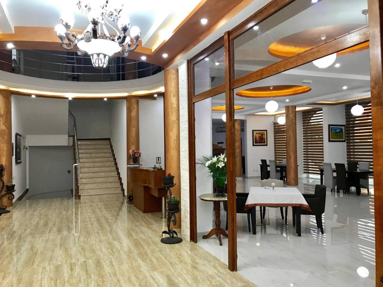 Imperial Hotel อุลซิน ภายนอก รูปภาพ